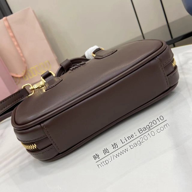 MIU MIU專櫃繆繆經典款迷你保齡球包Arcadie皮革迷你手袋 jh2840型號：5BP088